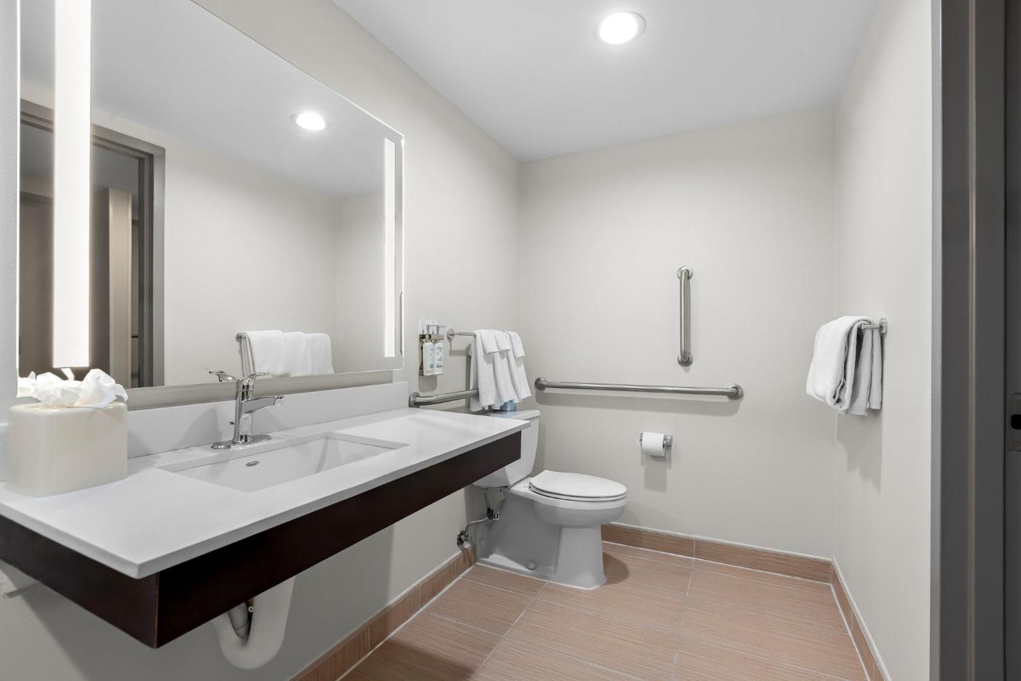 Holiday Inn Express Princeton Southeast By Ihg Plainsboro Екстер'єр фото