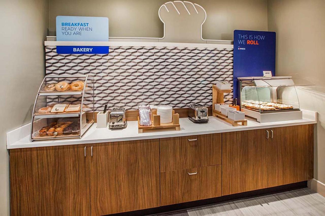 Holiday Inn Express Princeton Southeast By Ihg Plainsboro Екстер'єр фото